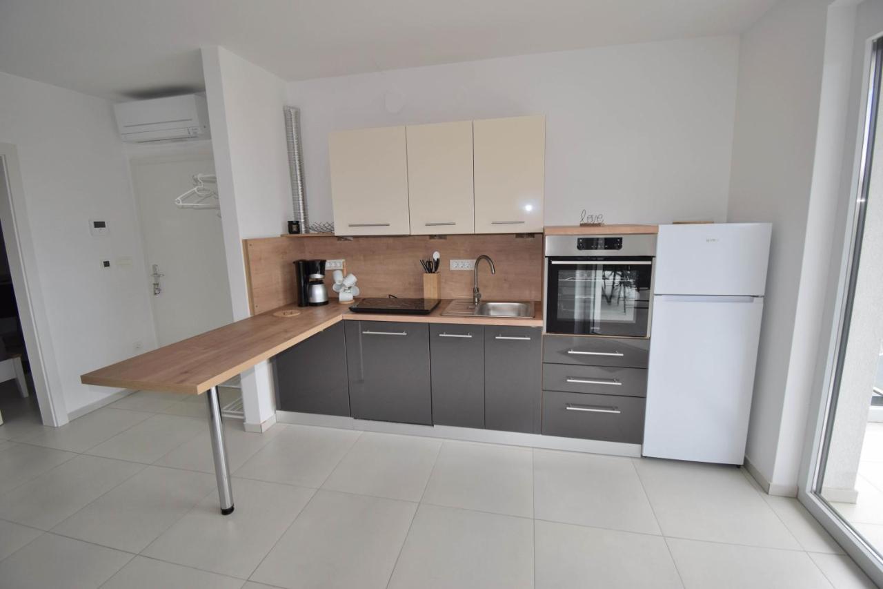 Relax-Krk Apartment Krk Town Bagian luar foto